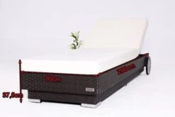 OUTFLEXX Sonnenliege, Braun, Polyrattan, 200x80x37,5cm, Inkl. Polster, Rückenlehne 4-stufig Verstellbar 9 OUTFLEXX Sonnenliege, Braun, Polyrattan, 200x80x37,5cm, Inkl. Polster, Rückenlehne 4-stufig Verstellbar -Doppler Verkäufe 1337 05.jpg