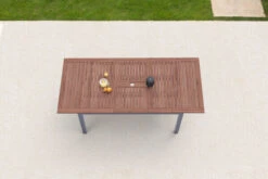 VILLANA Ausziehtisch, FSC-Akazienholz / Aluminium, Silber,150/200 X 90 X 74 Cm 12 VILLANA Ausziehtisch, FSC-Akazienholz / Aluminium, Silber,150/200 X 90 X 74 Cm -Doppler Verkäufe 16456 3 CGI.jpg