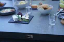 Ploß Esstisch Canberra, Anthrazit, Aluminium/Keramik Glas, 202 X 95 Cm 25 Ploß Esstisch Canberra, Anthrazit, Aluminium/Keramik Glas, 202 X 95 Cm -Doppler Verkäufe 30370 13.jpg