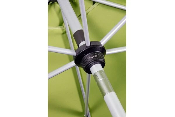 DOPPLER Active Auto Tilt Mittelstockschirm, Greige, Aluminium/Textil, Ø210cm, Höhenverstellbar, Knickbar, Mit Kurbel 4 DOPPLER Active Auto Tilt Mittelstockschirm, Greige, Aluminium/Textil, Ø210cm, Höhenverstellbar, Knickbar, Mit Kurbel – Bild 4